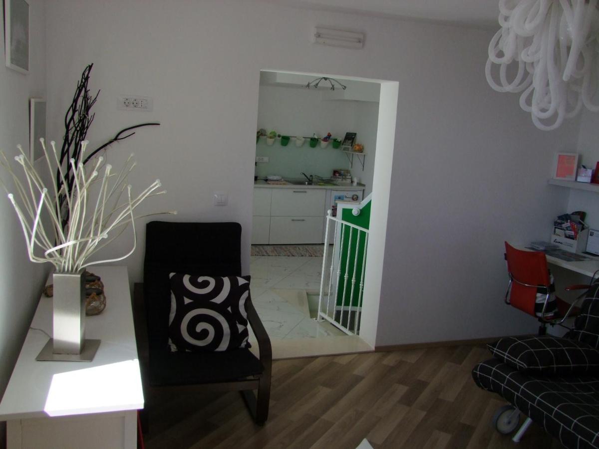 Appartamento A Bright Hideaway Ragusa Esterno foto